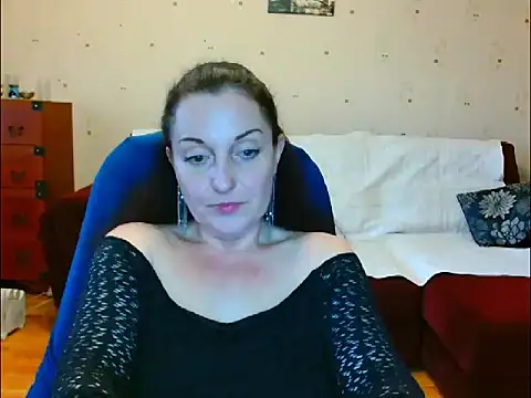 Alice3694 online show from April 8, 4:45 am