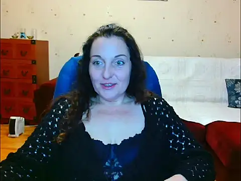 Alice3694 online show from April 19, 2:44 am