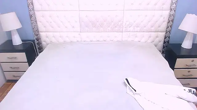 Cheelsea  online show from December 11, 12:02 am