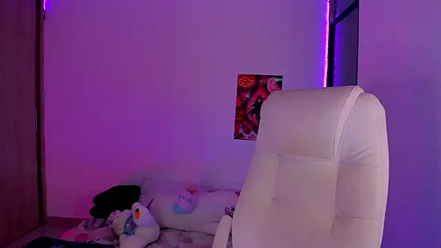 Cheelsea  online show from February 22, 4:40 am