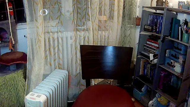 Snapshot of lextalon chatting on January 4, 6:19 am lextalon online show from January 4, 6:19 am