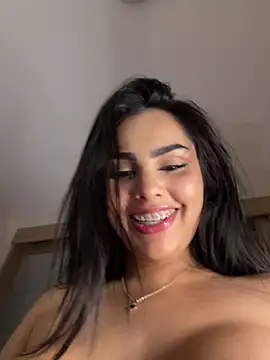 Snapshot of Maddy_Rouse_ chatting on May 16, 1:02 am Maddy Rouse online show from May 16, 1:02 am