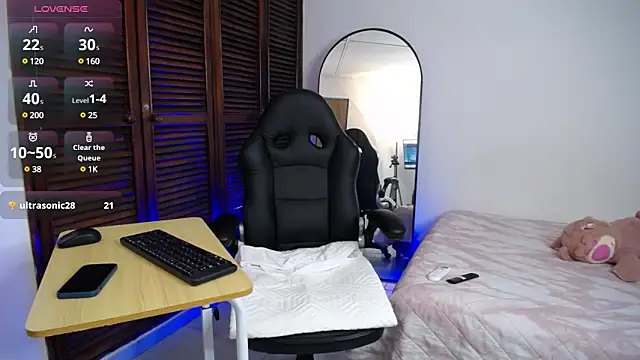 karoll marquez online show from March 12, 11:33 pm