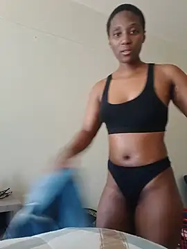Snapshot of Lucy_Blacksilk chatting on August 4, 12:19 pm Lucy Blacksilk online show from August 4, 12:19 pm