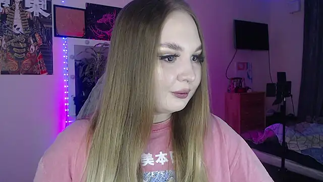 Snapshot of Greeenfriends6969 chatting on November 21, 10:41 pm Greeenfriends6969 online show from November 21, 10:41 pm