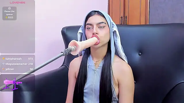 isabella santos1 online show from February 20, 12:04 pm