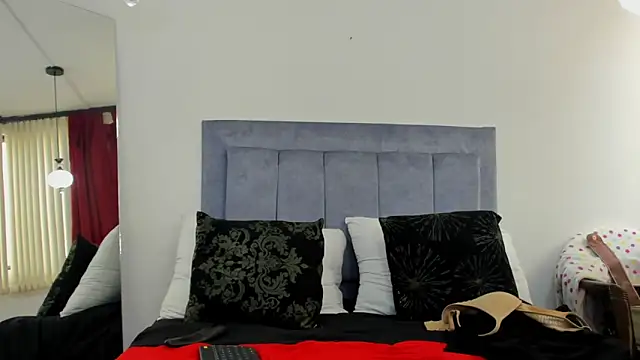 emagarcia online show from June 19, 2:21 pm
