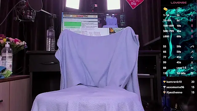 Raissa sky26 online show from December 31, 8:37 am