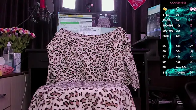 Raissa sky26 online show from November 7, 3:39 am