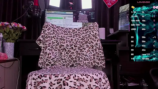 Raissa sky26 online show from February 17, 3:36 am