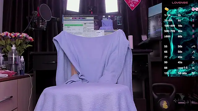 Raissa sky26 online show from April 17, 2:58 am