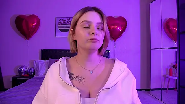 DianeMills online show from February 27, 1:16 am