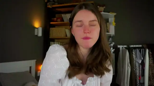 Snapshot of DarylBarks chatting on November 24, 2:33 am DarylBarks online show from November 24, 2:33 am