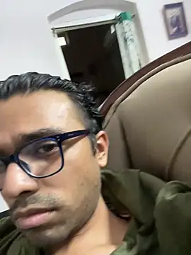 Snapshot of BoyzaraHatke chatting on July 13, 1:36 pm BoyzaraHatke online show from July 13, 1:36 pm