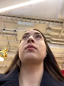 Holly Play online show from December 18, 9:14 am