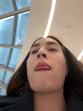 Holly Play online show from January 13, 9:19 am