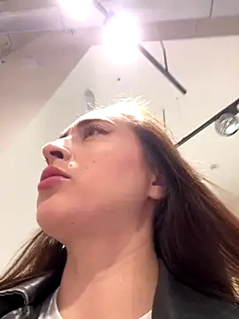 Holly Play online show from September 15, 10:15 am