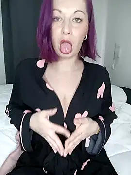 Chaudesquirt online show from February 20, 3:30 pm