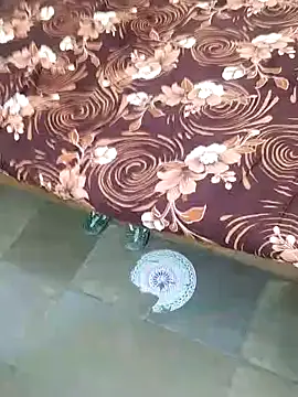 Snapshot of krishhyd69 chatting on December 7, 6:04 pm krishhyd69 online show from December 7, 6:04 pm