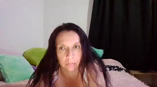 Snapshot of milfevha chatting on February 15, 4:58 am milfevha online show from February 15, 4:58 am