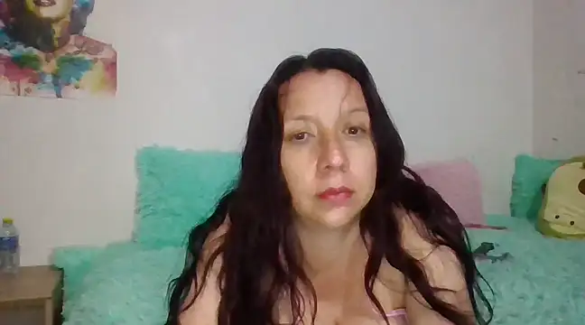 Snapshot of milfevha chatting on February 28, 2:09 am milfevha online show from February 28, 2:09 am