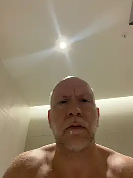 Snapshot of FLSexyGuy chatting on April 11, 1:15 pm FLSexyGuy online show from April 11, 1:15 pm