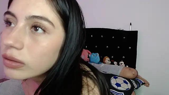 Snapshot of Bonny_Bonss chatting on May 21, 9:11 pm Bonny Bonss online show from May 21, 9:11 pm