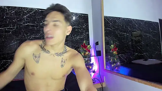 Couplehot  1 online show from December 29, 3:44 am