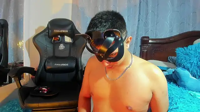 Chris Maddox online show from January 23, 11:47 pm