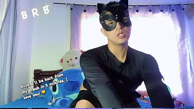 Chris Maddox online show from February 21, 10:26 pm