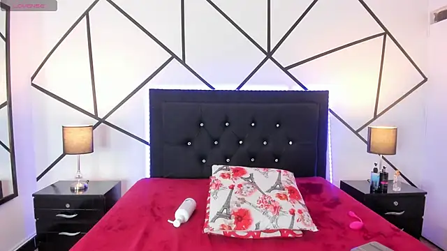 Iris Thompson  online show from February 26, 9:27 pm