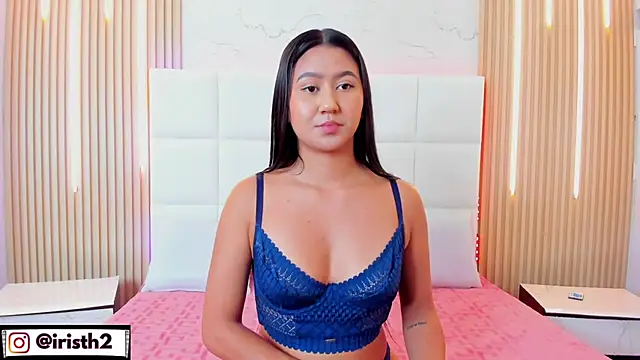 Iris Thompson  online show from October 25, 4:42 am