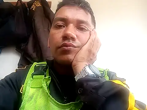 Snapshot of angelito0219 chatting on March 2, 7:45 pm angelito0219 online show from March 2, 7:45 pm