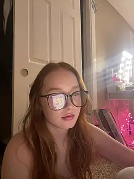Snapshot of gingerbabe18 chatting on February 16, 3:58 am gingerbabe18 online show from February 16, 3:58 am