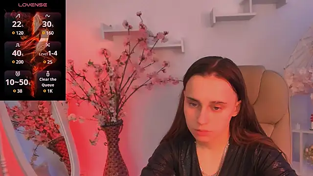 Dolly  Queen  online show from December 4, 11:24 pm