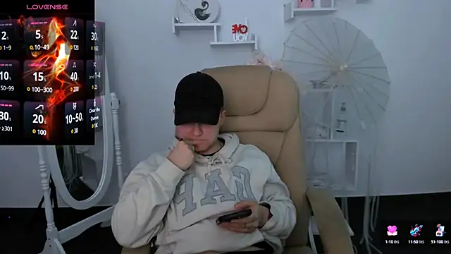 Dolly  Queen  online show from January 20, 8:50 pm