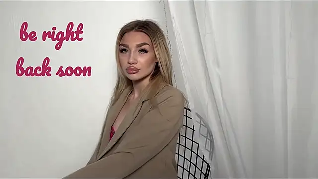 Ella Milla online show from April 1, 1:34 pm