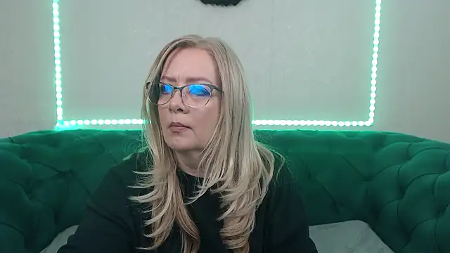 IvanaCharm online show from March 9, 4:38 am