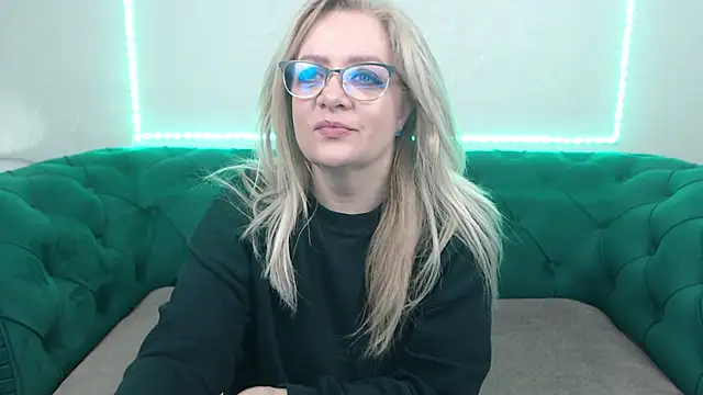 IvanaCharm online show from March 26, 4:18 am