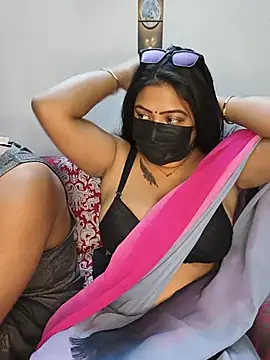 Snapshot of deepika-roy chatting on May 24, 5:18 pm deepika-roy online show from May 24, 5:18 pm