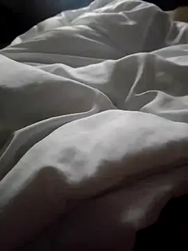 PulaMaresiexcitata12 online show from February 13, 9:30 am