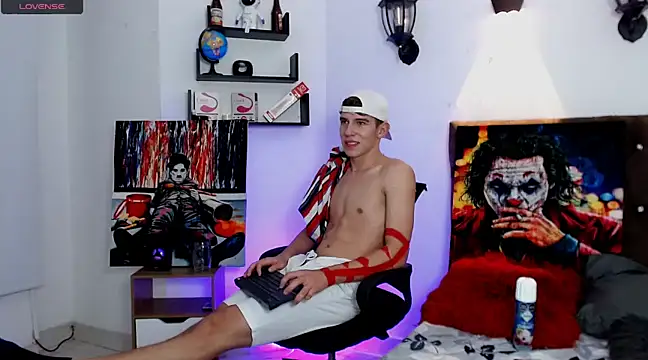 flowers18 online show from March 8, 2:01 am