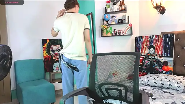 flowers18 online show from October 3, 9:56 pm