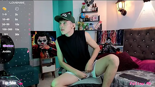 flowers18 online show from December 4, 10:51 pm