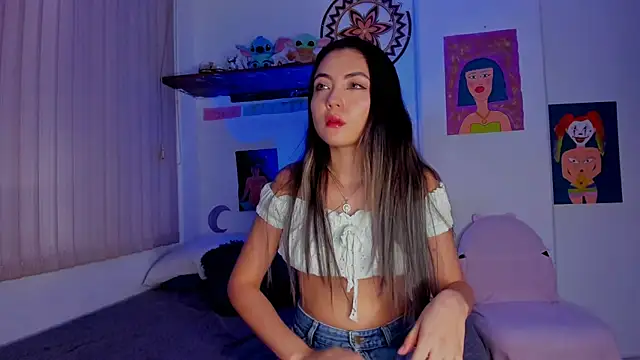 Snapshot of azumi_cutiepie_ chatting on December 28, 4:09 pm azumi cutiepie online show from December 28, 4:09 pm