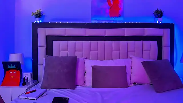 Snapshot of azumi_cutiepie_ chatting on February 7, 6:02 pm azumi cutiepie online show from February 7, 6:02 pm