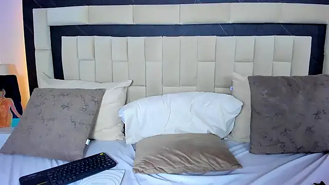 Snapshot of azumi_cutiepie_ chatting on February 10, 7:38 pm azumi cutiepie online show from February 10, 7:38 pm