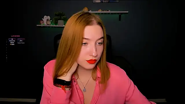 Snapshot of daisy_candy chatting on December 10, 7:43 pm daisy candy online show from December 10, 7:43 pm