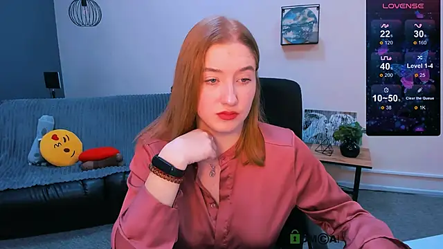 Snapshot of daisy_candy chatting on December 23, 7:30 pm daisy candy online show from December 23, 7:30 pm