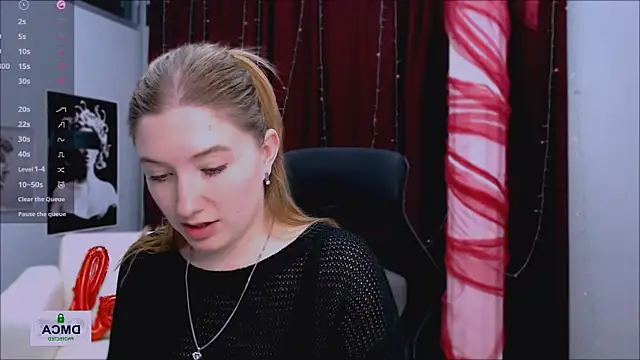 Snapshot of daisy_candy chatting on March 21, 9:01 pm daisy candy online show from March 21, 9:01 pm